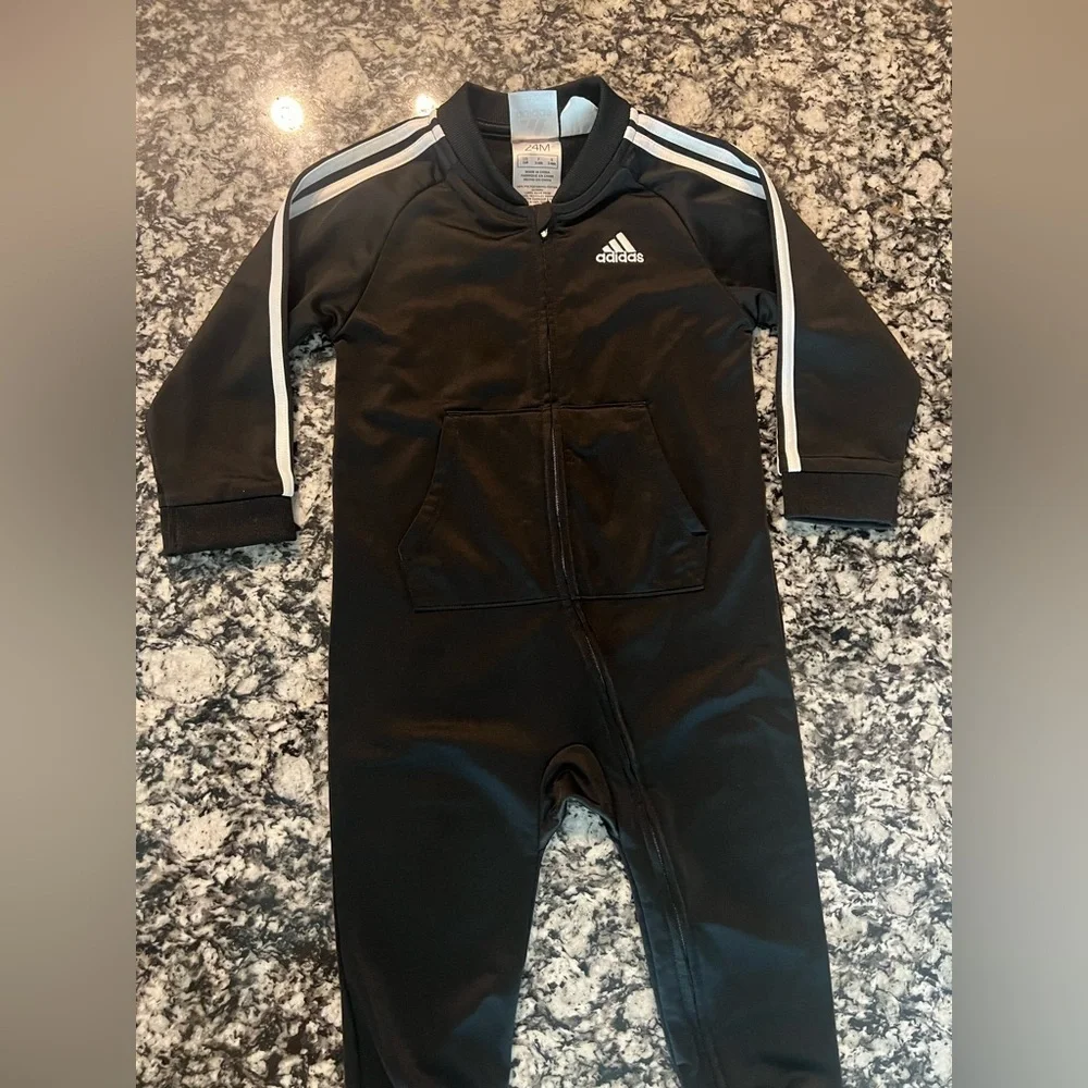 Adidas Black White Long Sleeve 3 Stripe Tricot Coverall Size 24M (0805)
